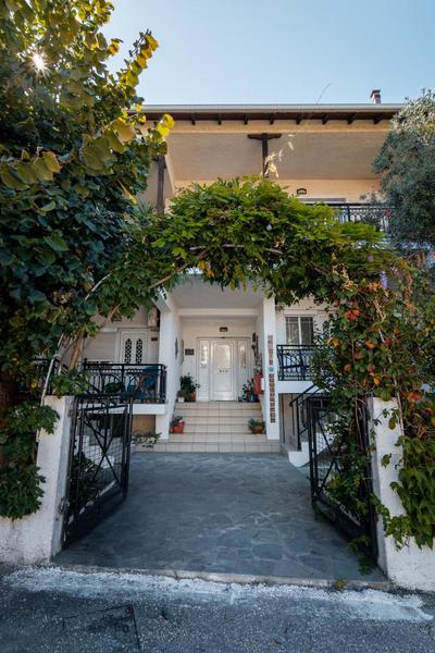 Anthos Apartments