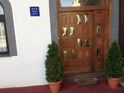 Valpovački dvori B&B