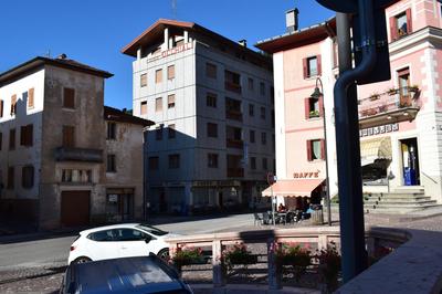 Lozzo di Cadore - Dolomiti - Piazza IV novembre