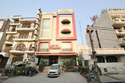 Hotel Picasso Paschim Vihar Delhi - Couple Friendly Local IDs Accepted