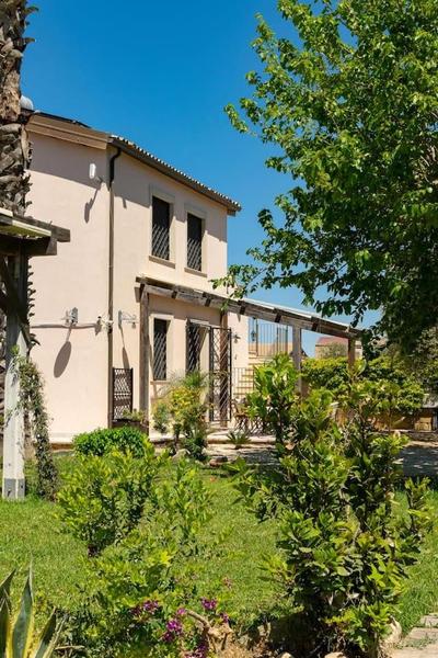 Country House il Gelso e l'Ulivo appartamento in villa l'Ulivo