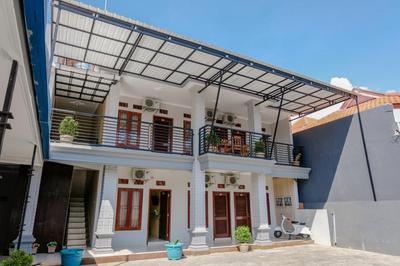 OYO 1566 El Reyshi Family Residence Syariah