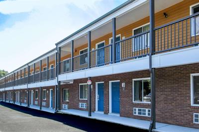 Red Roof Inn & Suites Swansea, Foto 2