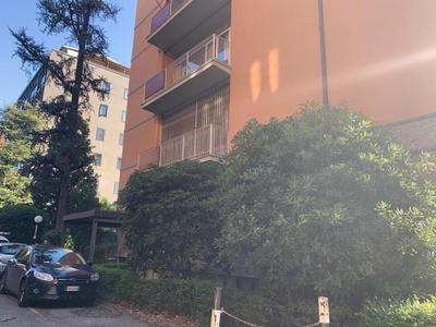 whouse luxury universita'