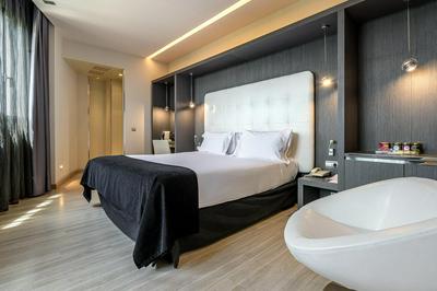 Hotel Maydrit Airport