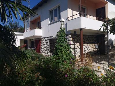 MARIJA Apartment 100m from the pebble beach