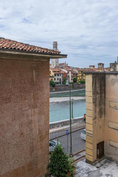 Domus Athesis al Teatro Romano