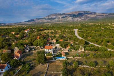 Villa Ane, Divine holiday