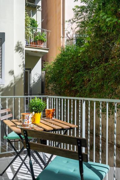 Apartment at the foothills of Acropolis