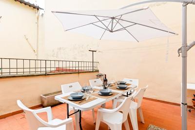 Piazza Alberti Apartment with Terrace