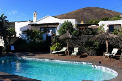 ROCO 2 - Terrasse mit Meerblick, Sauna, großer Pool, pure Entspannung