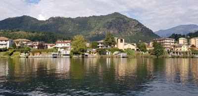 La casa dei cigni sul lago d’Orta