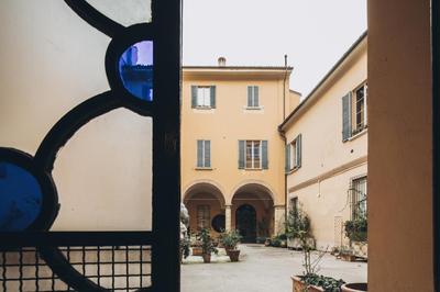 Gregorini Bingham Art Luxury Suites