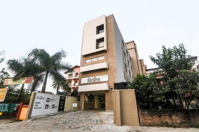 Hotel Gulmohar Grand