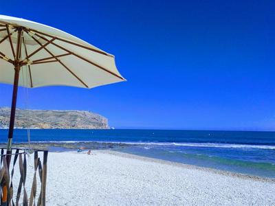 Bright spacious 2 BDR Apt, near Arenal beach Javea , + FREE parking
