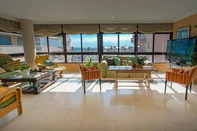 4 bedroom apartment close by beach in Fuengirola