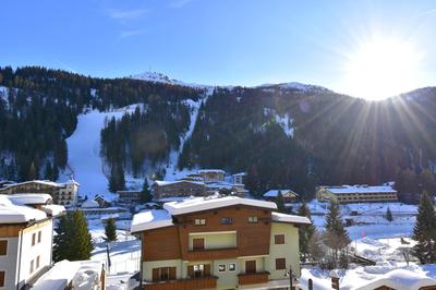 EMERALD CENTRALE
