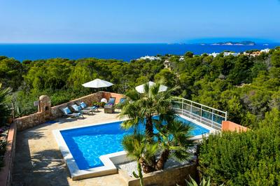 CAN COSTA Amazing view of sunset in Cala Vadella beach