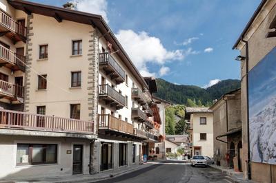 HelloChalet - Maison Paquier - Family Ski Holiday in the resort center