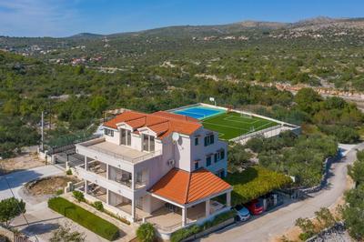 Villa DIVA Holiday House