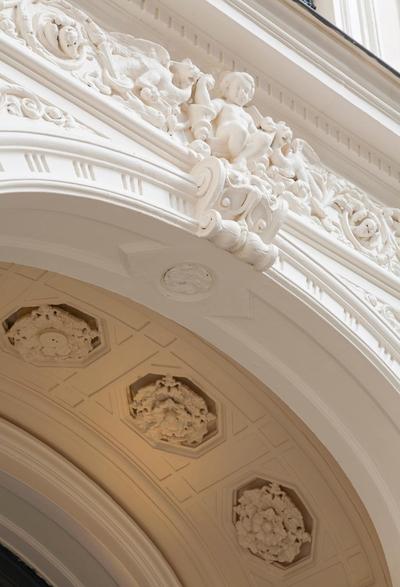 Timhotel Opéra Blanche Fontaine