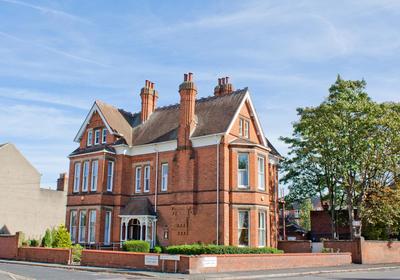 Holywell House, 写真 2