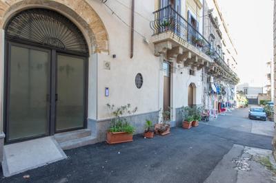 Conte Federico Apartments