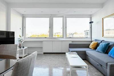 Urbantec Realty - Plaza de Colón