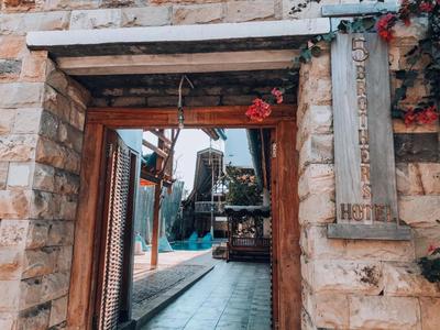 The 5 Brothers Hotel