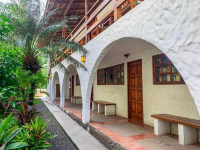 Ola Bonita BeachFront Apart Hotel