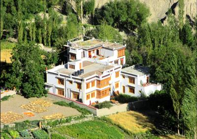 Namra Hotel and Camps - Temisgam