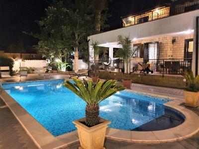 25min da Cefalù e Palermo Piscina pvt, 4camere, 150m dal mare