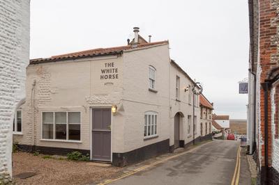 The White Horse Blakeney