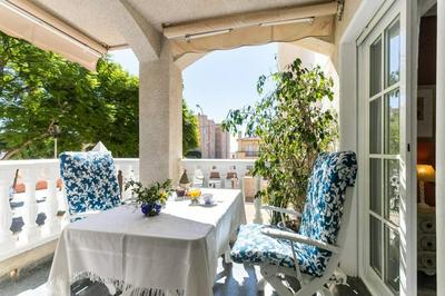 Fantástico apartamento con piscina