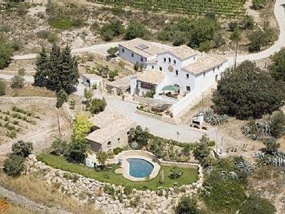 Masía Cal Simó - Casa rural con piscina, cerca de Sitges, para celebraciones y eventos