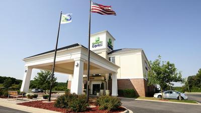 Holiday Inn Express - Delafield by IHG
