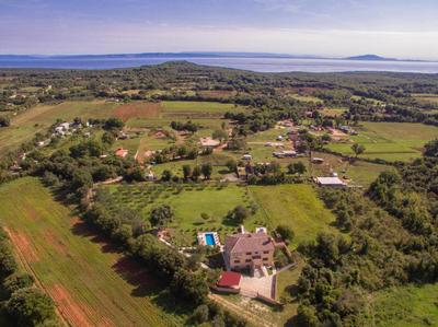 Beautiful villa Divina with large pool, sauna & hydrommassage near Pula, high level of privacy