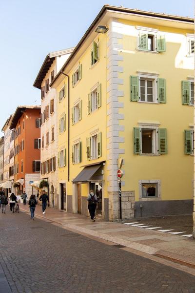 YUGOGO MAZZINI 41 Trento Centro