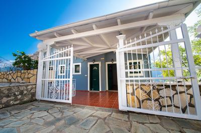 Seaview Rooms