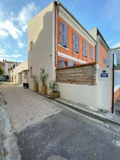 Hôtel Une Chambre en Ville