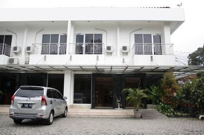 HOTEL & WISMA BINTANG JADAYAT