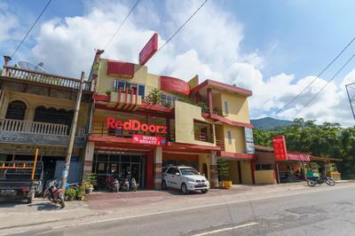 RedDoorz at Sedayu 1 Parapat
