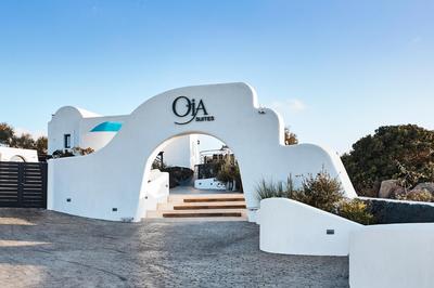 Oia Suites