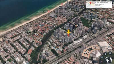 Há Seis Min de Carro da Praia!