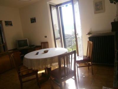 CASA IN RIVA AL LAGO