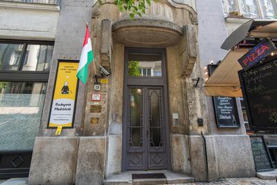 Patrik's Budapest Center Apartment