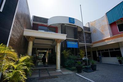 RedDoorz at Hotel Tampiarto Probolinggo Jawa Timur