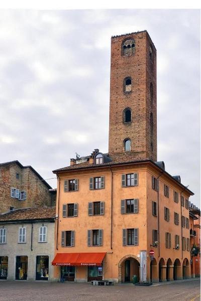 casa Torre Sineo, medieval tower