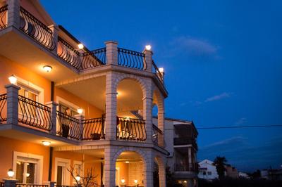 Apartments Villa Paradise