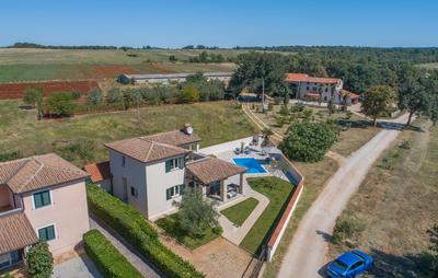 BIG Promotion, Villa Serenitas